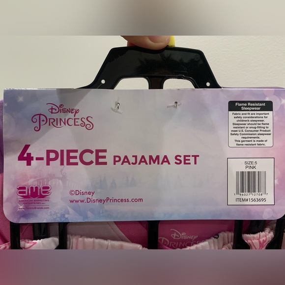 New 4 Piece Disney Princess Pajama Set Size 5 Kids Sleepwear - Picture 3 of 12